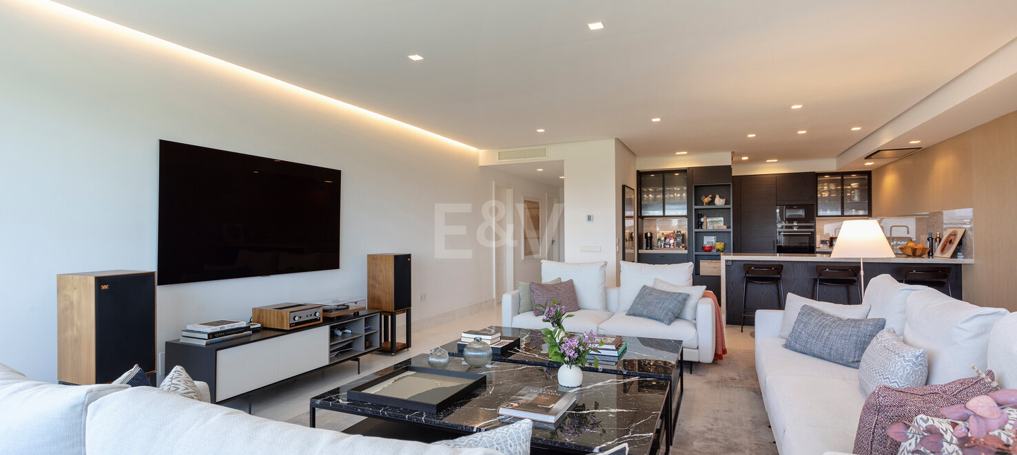 Stylish apartment with Panoramic Golf Views