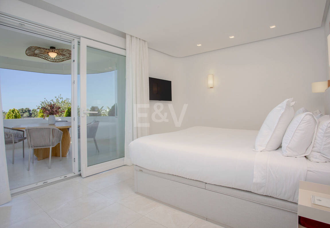 Stilvolles Apartment Direkt Am Golfplatz Nahe Allen Annehmlichkeiten In Guadalmina Alta