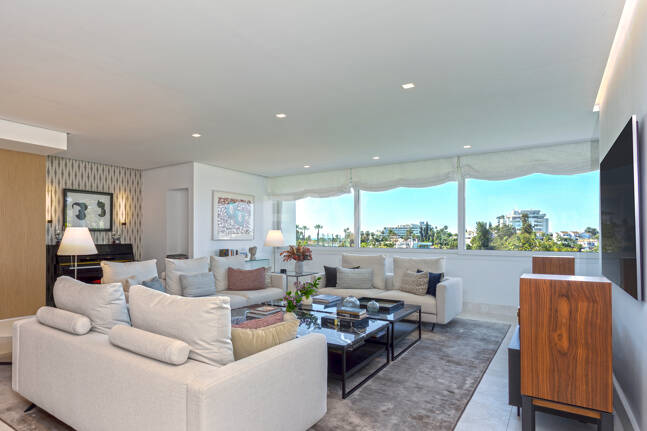 Stilvolles Apartment Direkt Am Golfplatz Nahe Allen Annehmlichkeiten In Guadalmina Alta