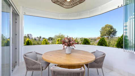 Apartamento con estilo y vistas panorámicas al golf