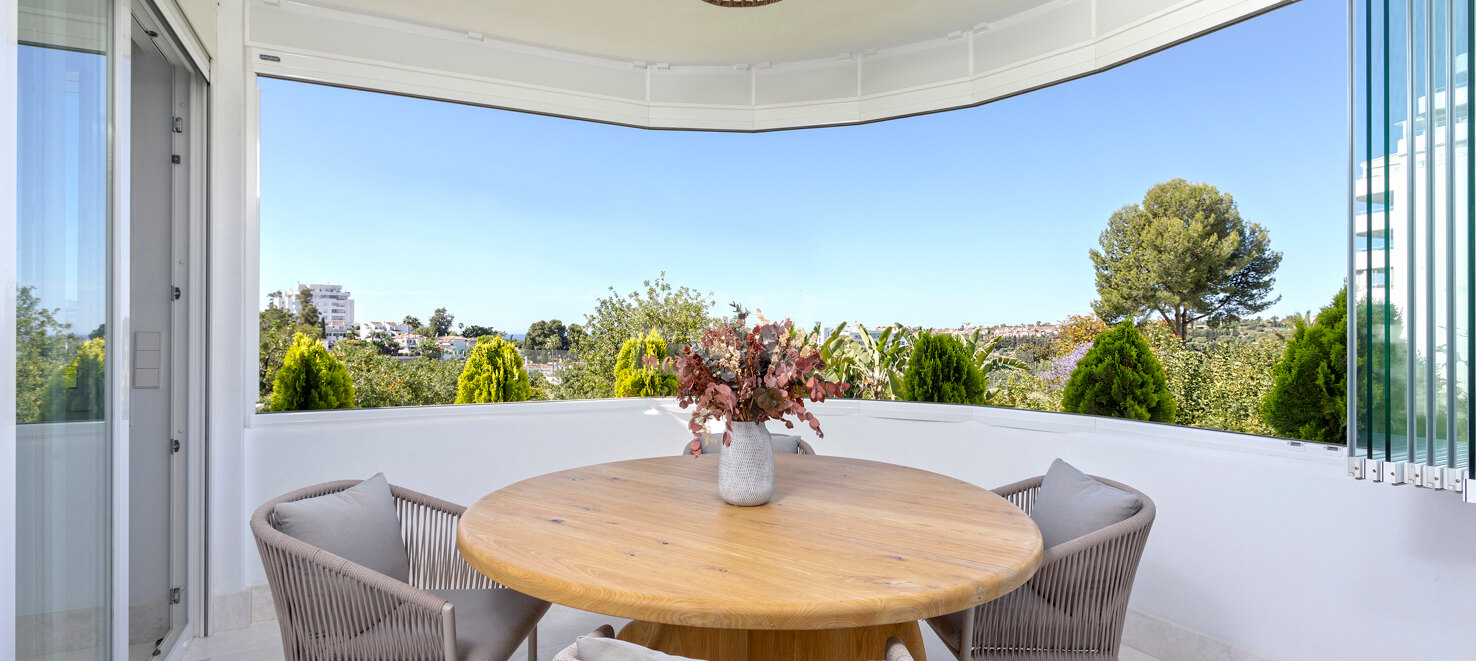 Stylish apartment with Panoramic Golf Views