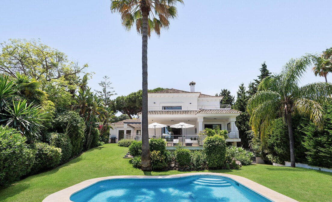 Charming Andalusian Villa in the Heart of Golf Valley Las Brisas