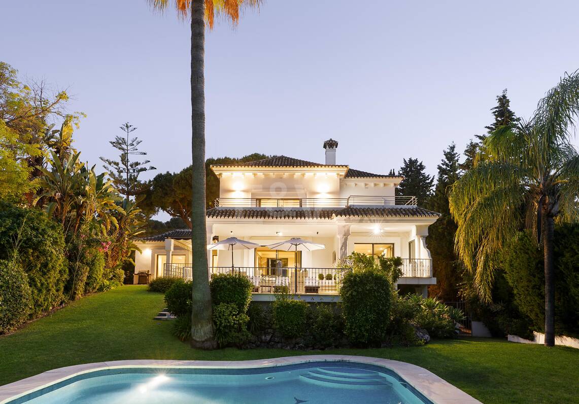 Villa au coeur de la vallée du golf Las Brisas