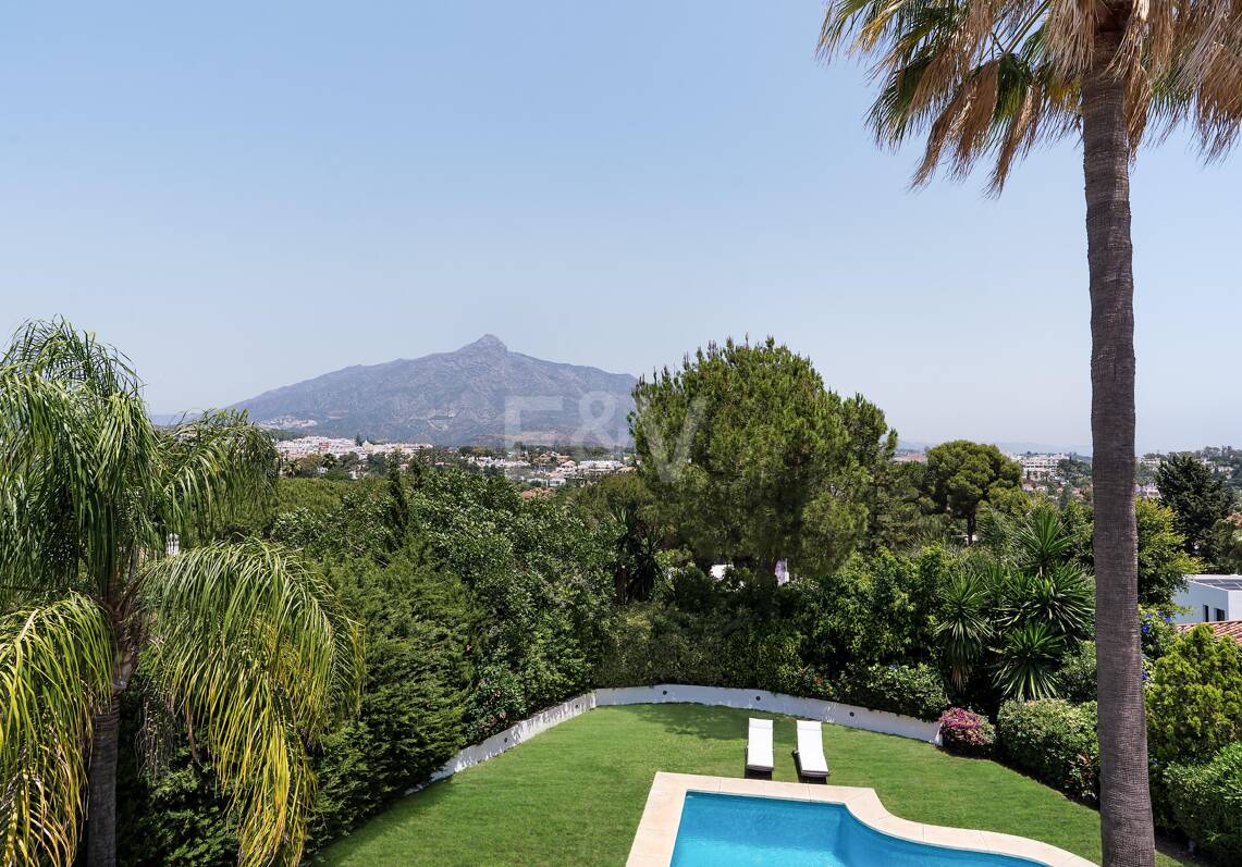 Villa au coeur de la vallée du golf Las Brisas