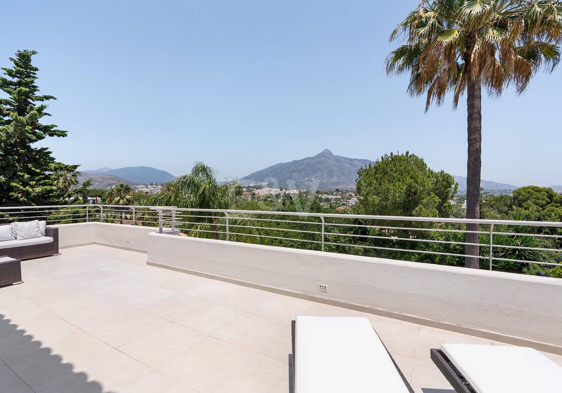 Villa au coeur de la vallée du golf Las Brisas