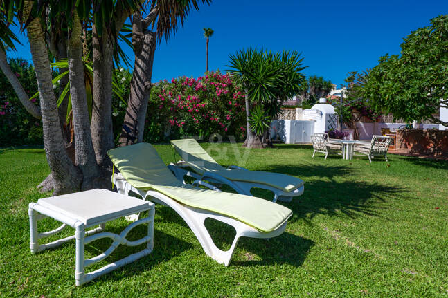 Villa en première ligne de plage à Elviria