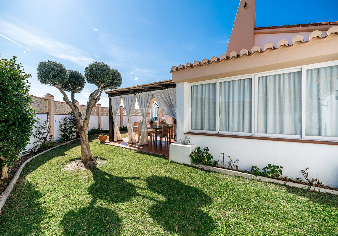 Coastal Charm: Seafront Villa with Stunning Views and Lush Gardens, All on a Single Level