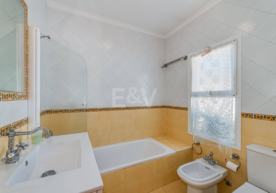 Coastal Charm: Seafront Villa with Stunning Views and Lush Gardens, All on a Single Level