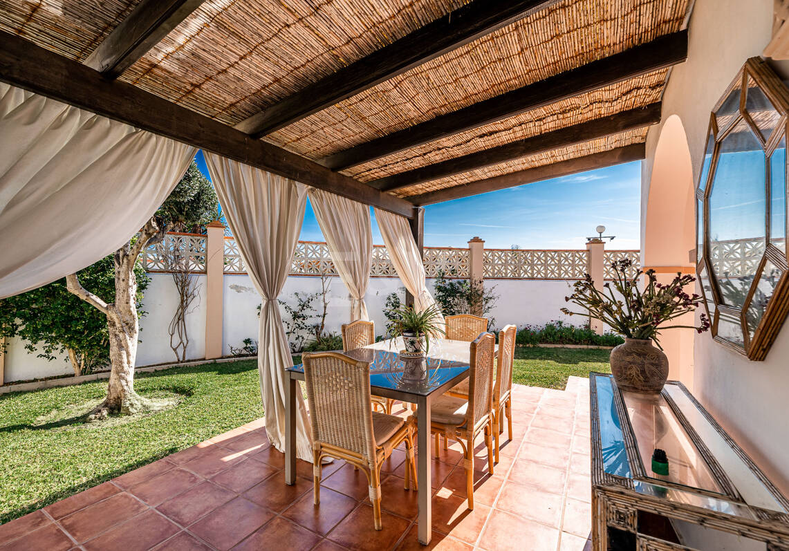 Coastal Charm: Seafront Villa with Stunning Views and Lush Gardens, All on a Single Level