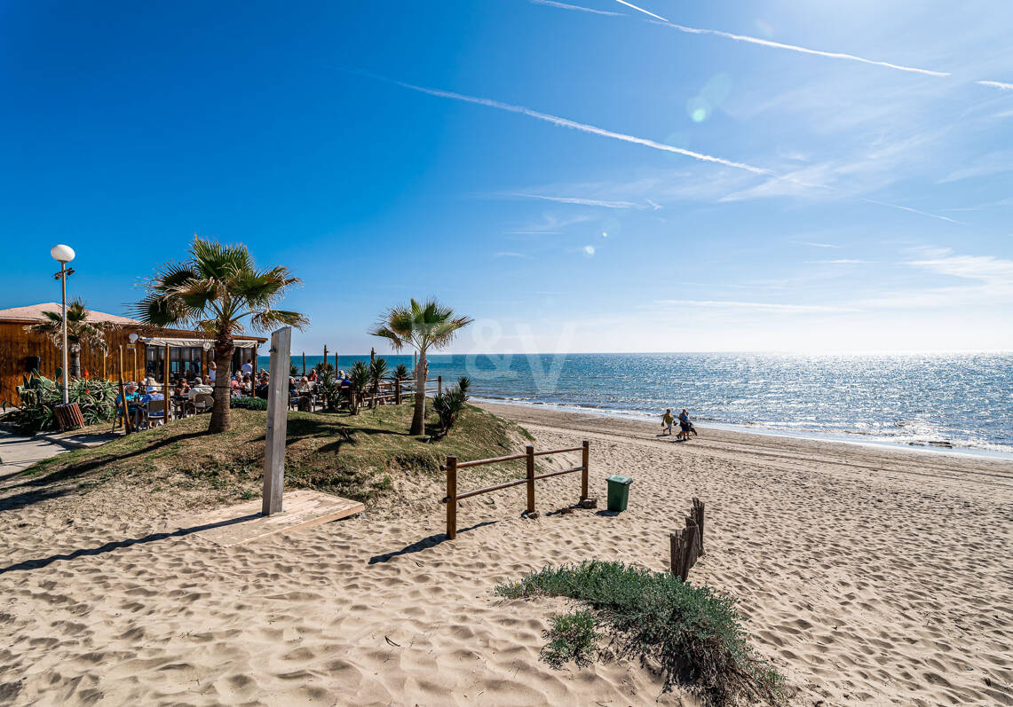 Coastal Charm: Seafront Villa with Stunning Views and Lush Gardens, All on a Single Level