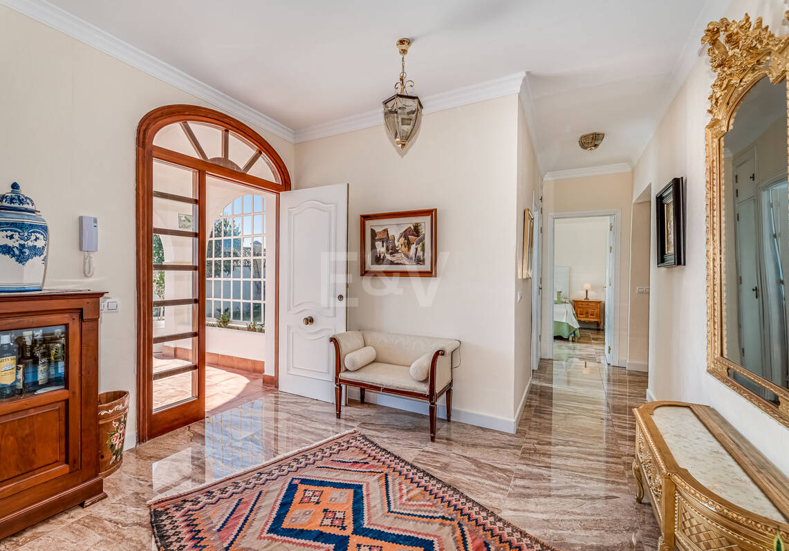 Coastal Charm: Seafront Villa with Stunning Views and Lush Gardens, All on a Single Level