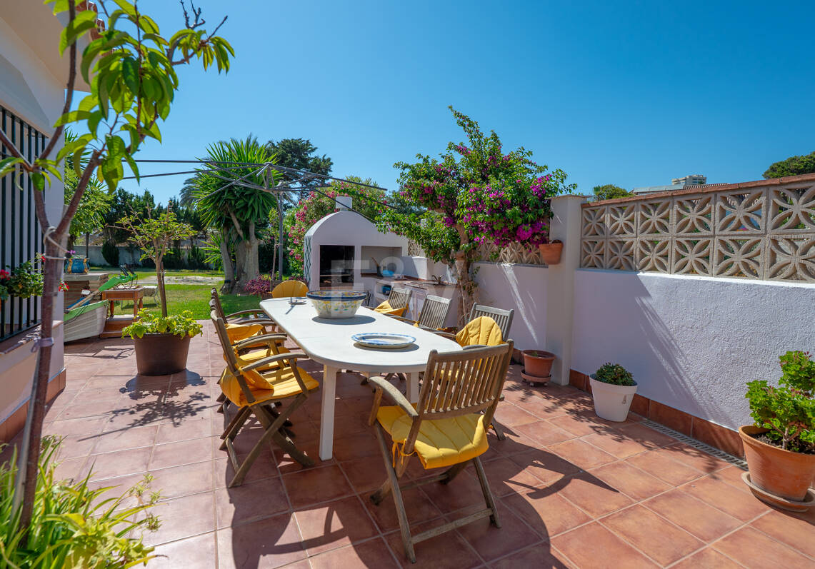 Coastal Charm: Seafront Villa with Stunning Views and Lush Gardens, All on a Single Level