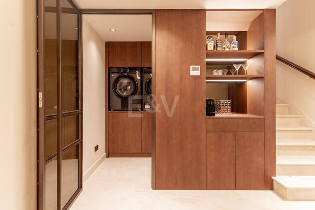 Maison de ville élégante avec vue sur la mer à Altos de Puente Romano