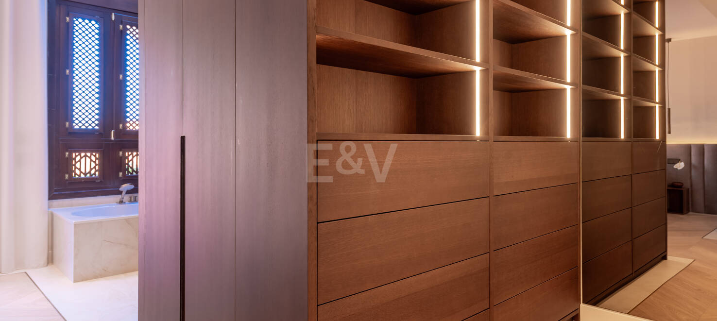 Maison de ville élégante avec vue sur la mer à Altos de Puente Romano