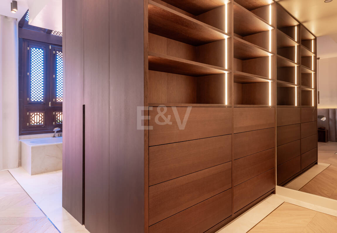 Maison de ville élégante avec vue sur la mer à Altos de Puente Romano