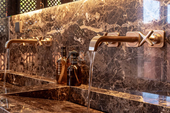 Maison de ville élégante avec vue sur la mer à Altos de Puente Romano