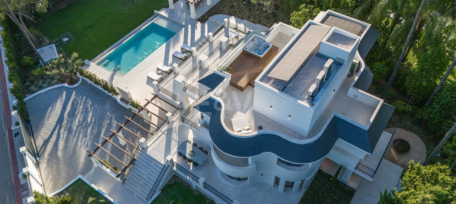 Villa Milan: A Sanctuary of Style & Serenity Next to Las Brisas Golf