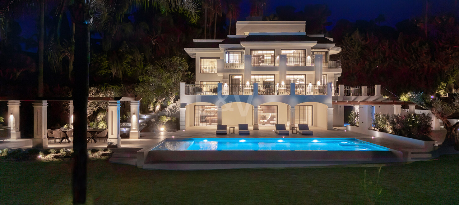 Villa Milan: A Sanctuary of Style & Serenity Next to Las Brisas Golf