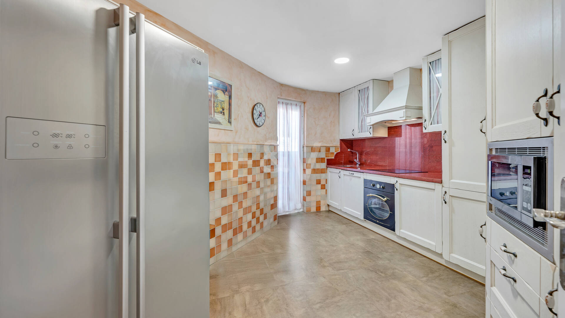 Marbella Beachside Top-Floor Appartement avec Panoramique Vues