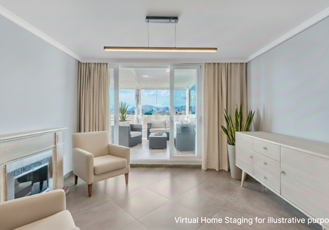 Marbella Beachside Top-Floor Appartement avec Panoramique Vues