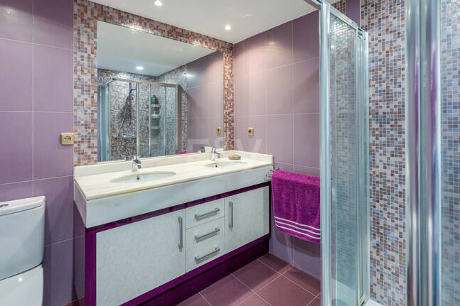 Marbella Beachside Top-Floor Appartement avec Panoramique Vues