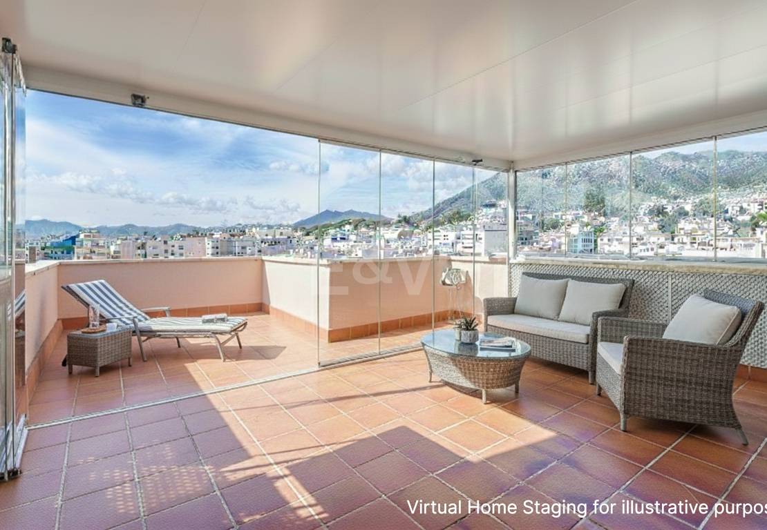 Marbella Beachside Top-Floor Appartement avec Panoramique Vues