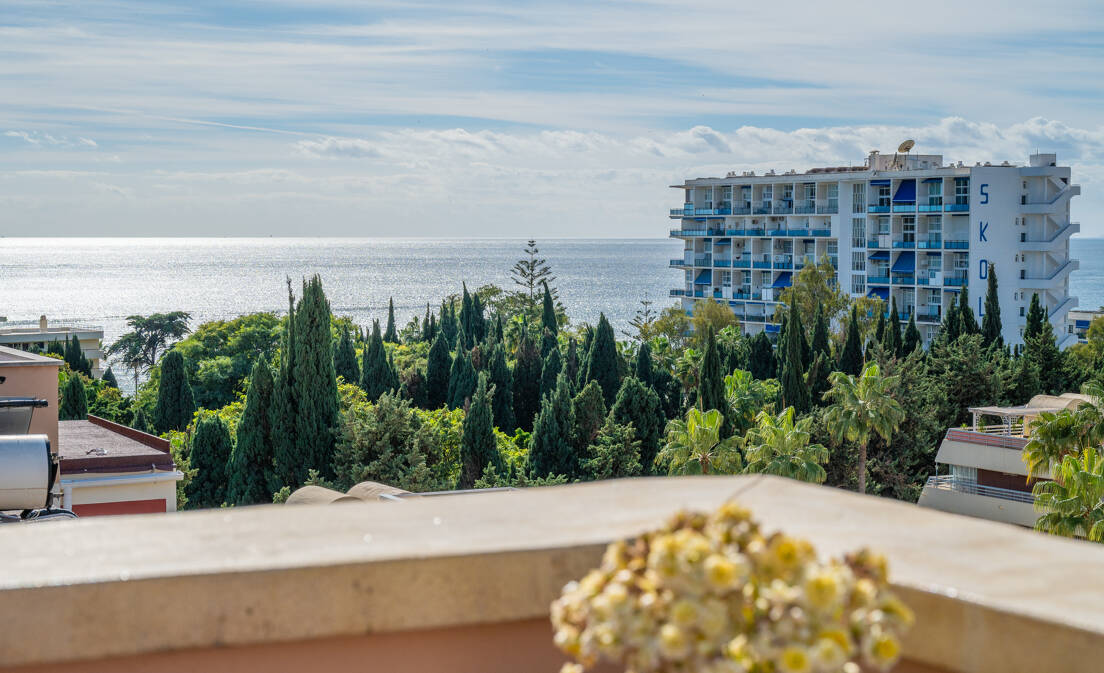 Dachgeschosswohnung mit Panoramablick in Strandnähe von Marbella