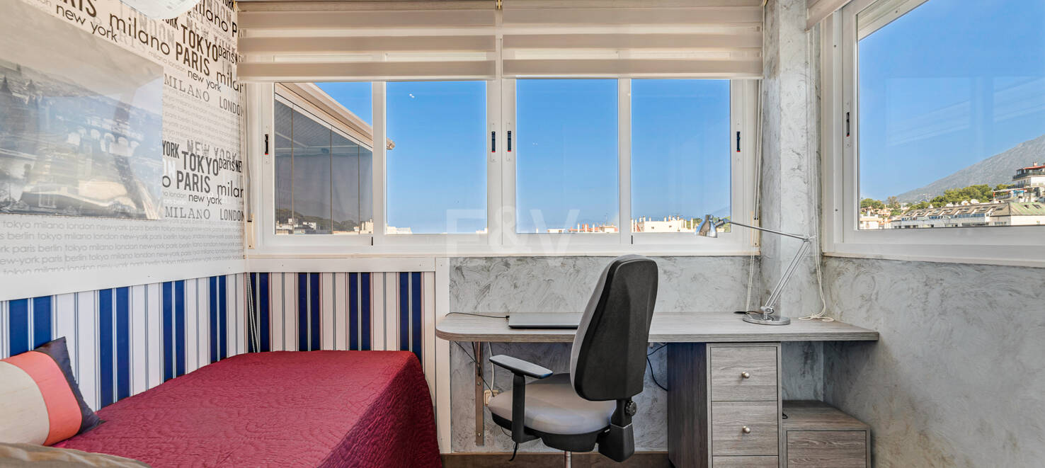 Marbella Beachside Top-Floor Apartment with Panoramic Views