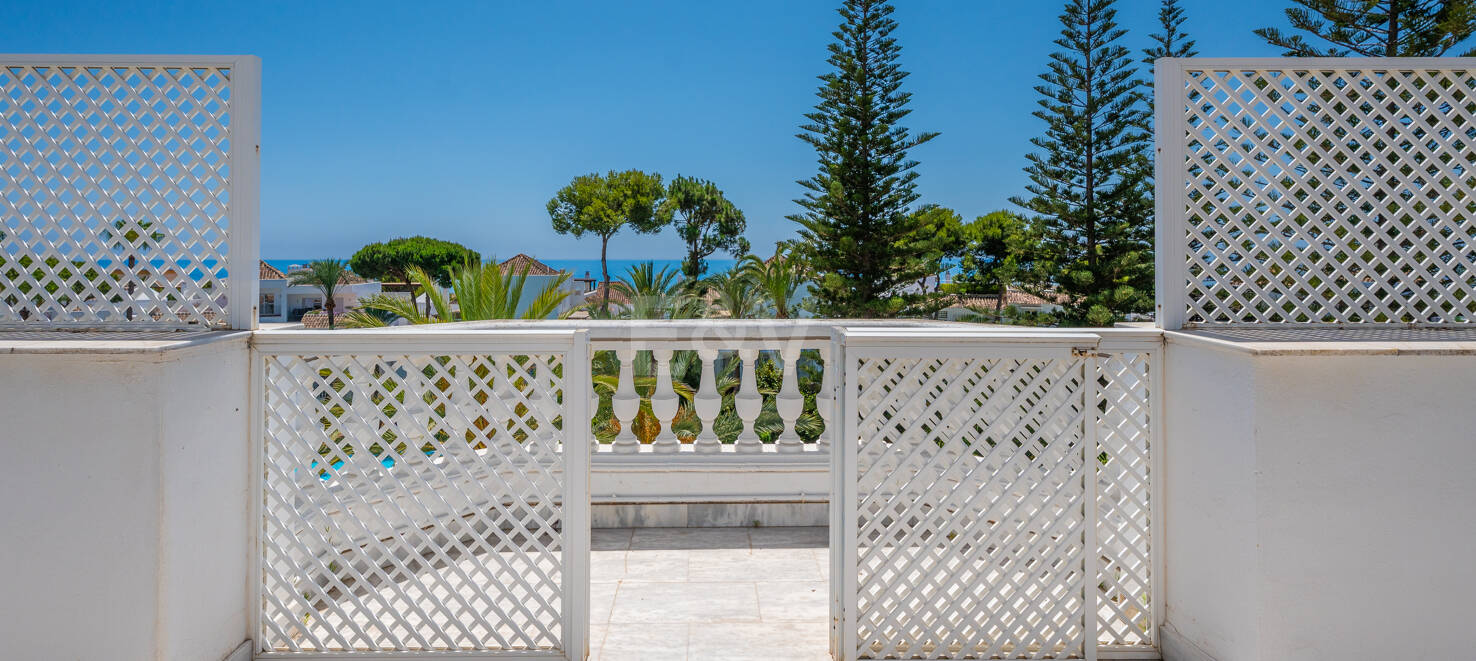 Duplex Penthouse with Sea View Terraces in White Pearl Beach