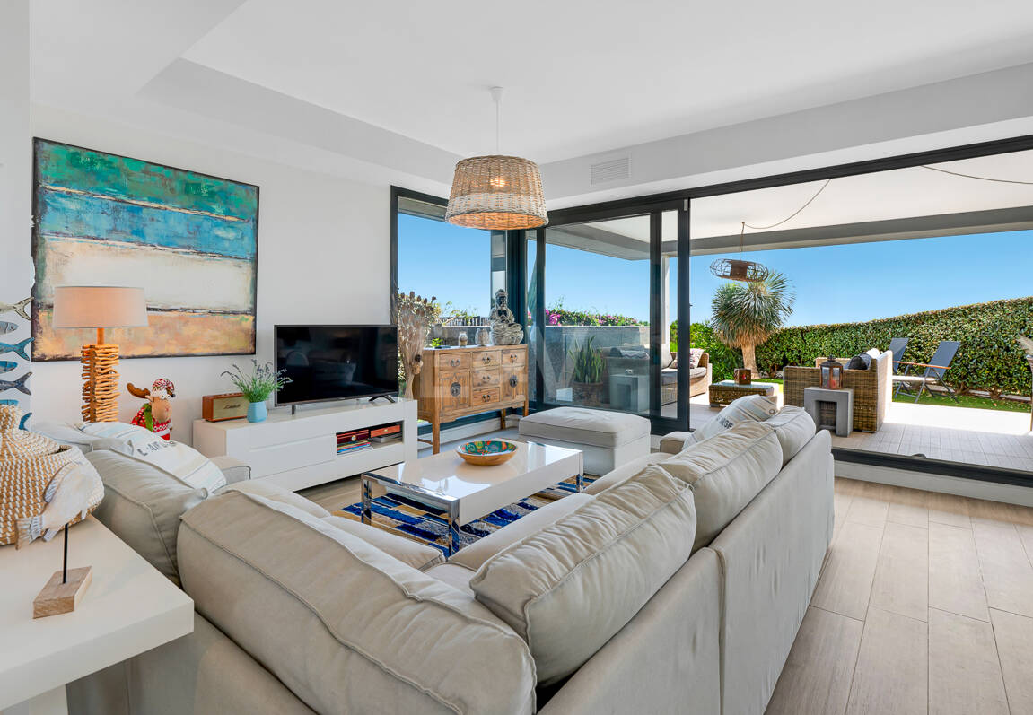 Villa luxueuse avec vue sur la mer à 360° et terrasse sur le toit