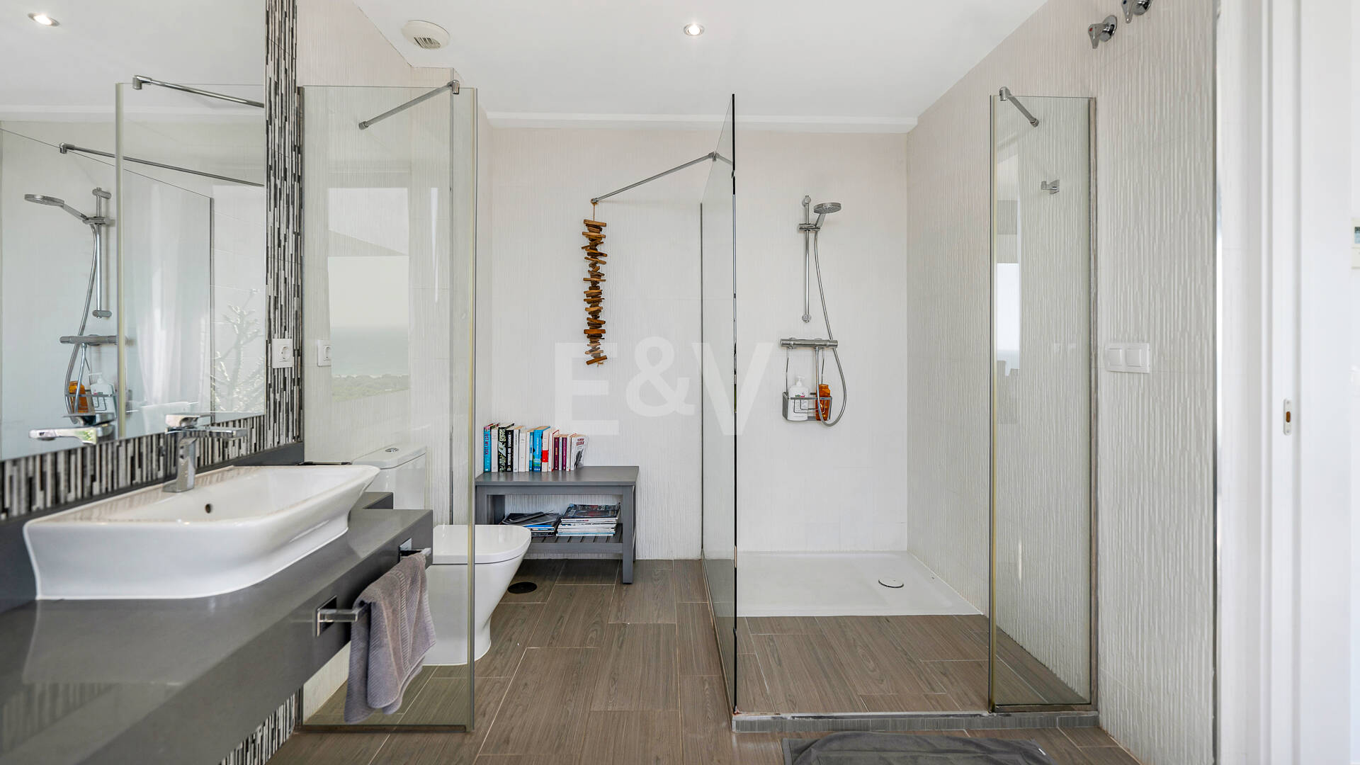 Villa luxueuse avec vue sur la mer à 360° et terrasse sur le toit