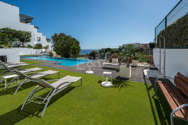 Villa luxueuse avec vue sur la mer à 360° et terrasse sur le toit