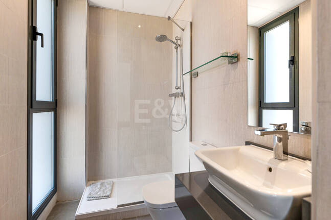 Villa luxueuse avec vue sur la mer à 360° et terrasse sur le toit