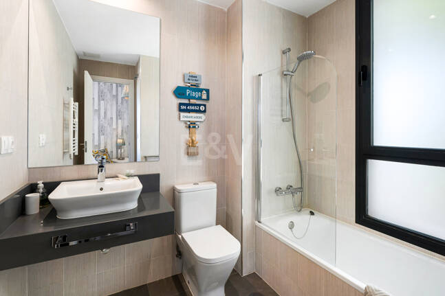 Villa luxueuse avec vue sur la mer à 360° et terrasse sur le toit