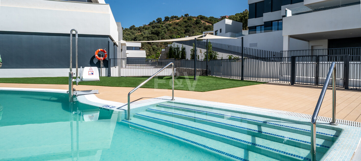 Appartement à louer en Los Altos de los Monteros, Marbella Est