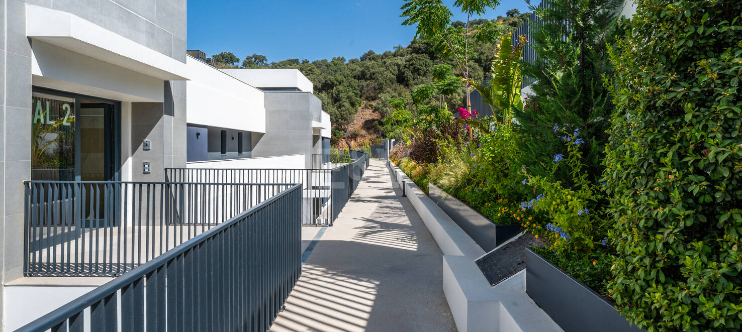 Lägenhet att hyra i Los Altos de los Monteros, Marbella Öst