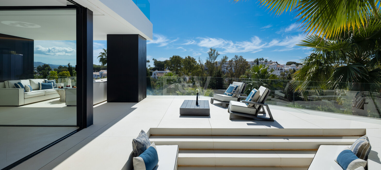 Villa contemporánea con vistas impresionantes en La Quinta