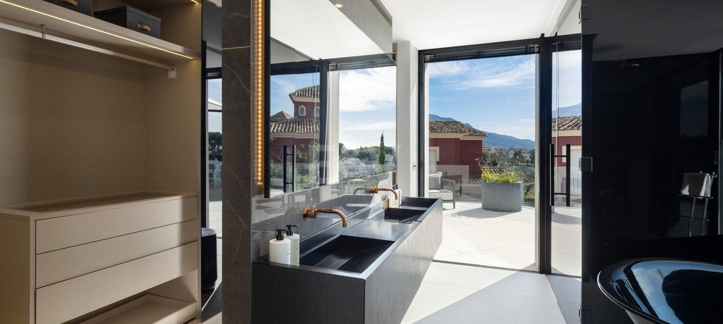 Villa contemporánea con vistas impresionantes en La Quinta