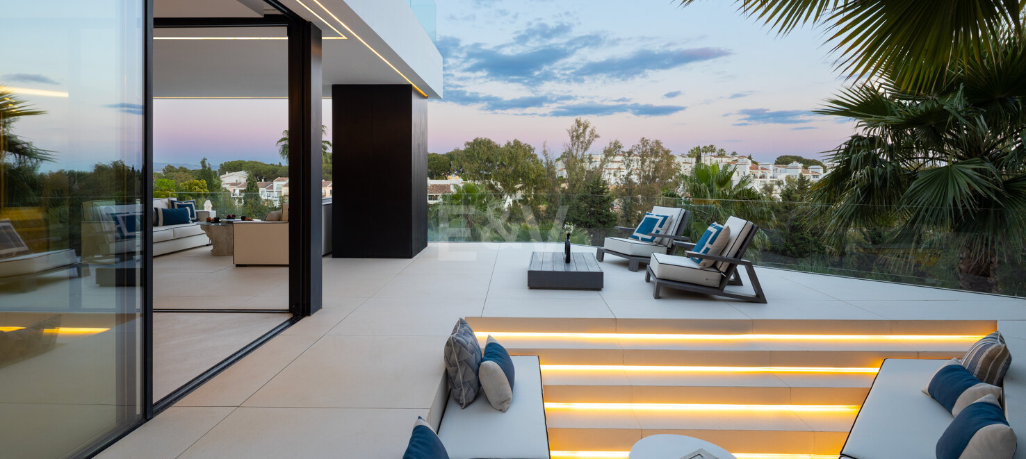 Villa contemporánea con vistas impresionantes en La Quinta