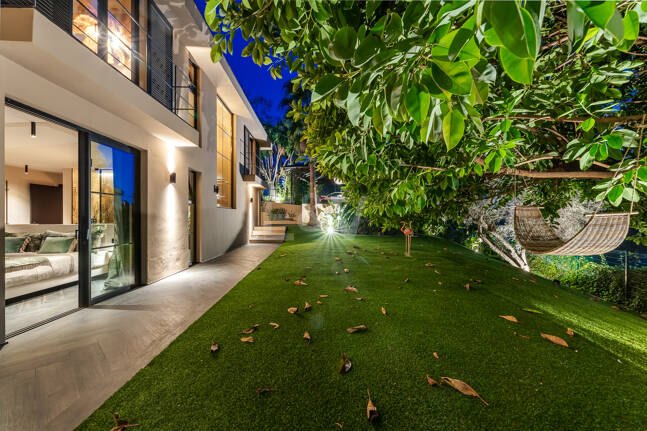 Gorgeous Balinese-Style Villa Omgiven av golfbanor