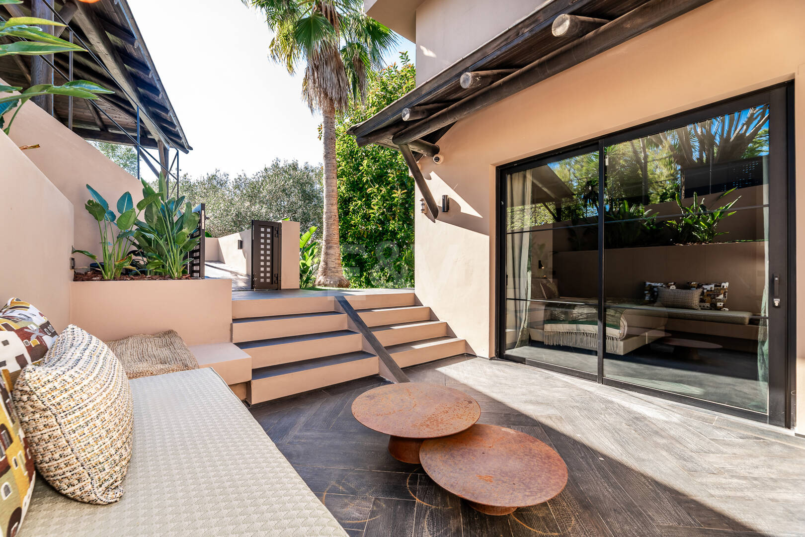 Gorgeous Balinese-Style Villa Surrounded by Golf Courses