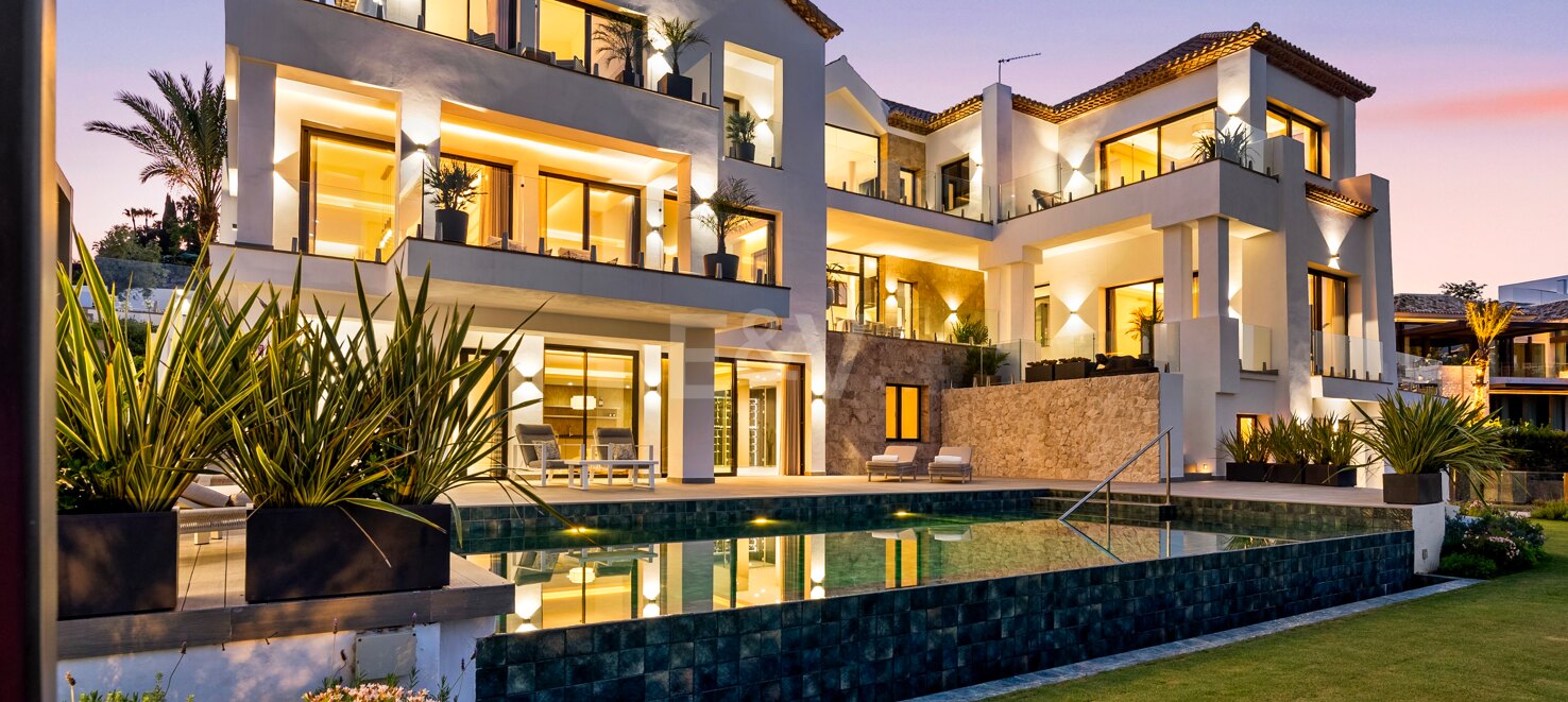 Villa à vendre en Los Flamingos Golf, Benahavis