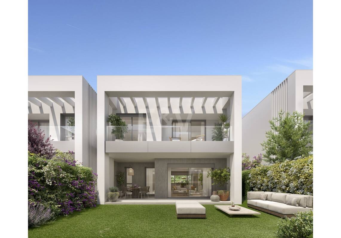 Modern Beachside Townhouse in Elviria