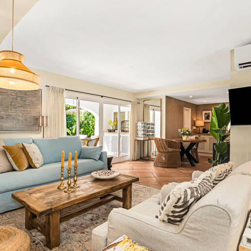 Andaluzja Elegance Meets Nowoczesny komfort w Balcones de Sierra Blanca