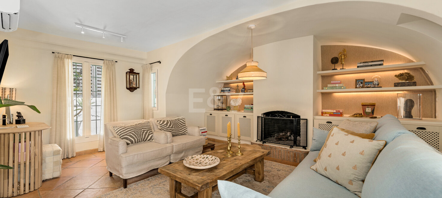 Andalusisk elegans möter modern komfort i Balcones de Sierra Blanca