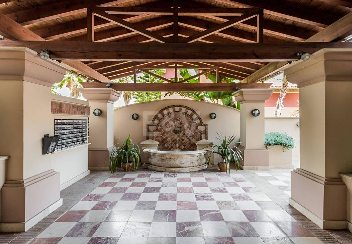 Seaside Apartment With Private Sea-View Terrace