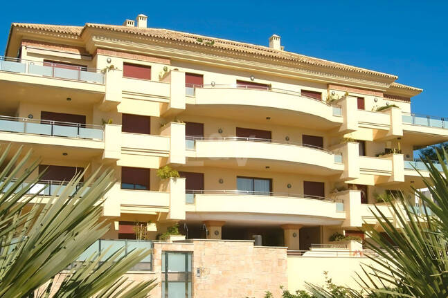 Seaside Apartment With Private Sea-View Terrace