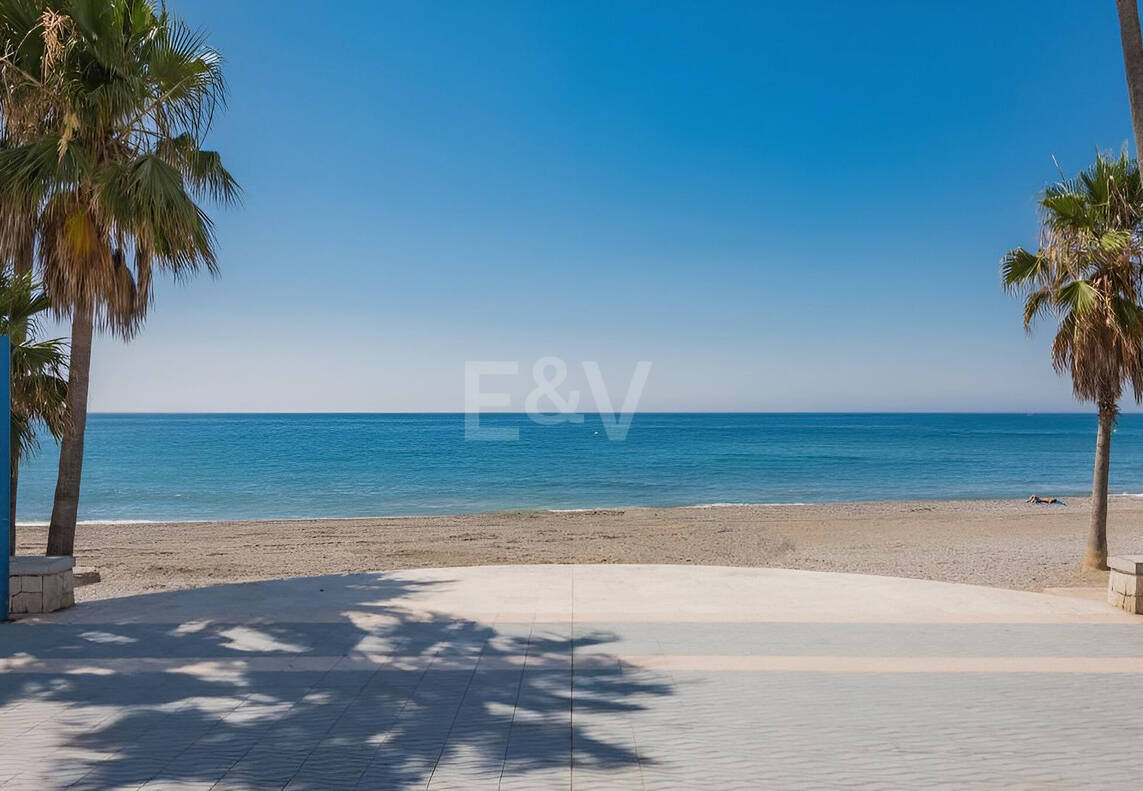 Seaside Apartment With Private Sea-View Terrace