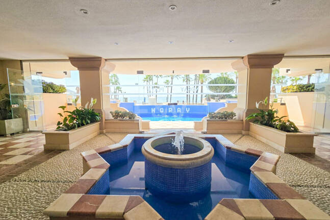 Seaside Apartment With Private Sea-View Terrace