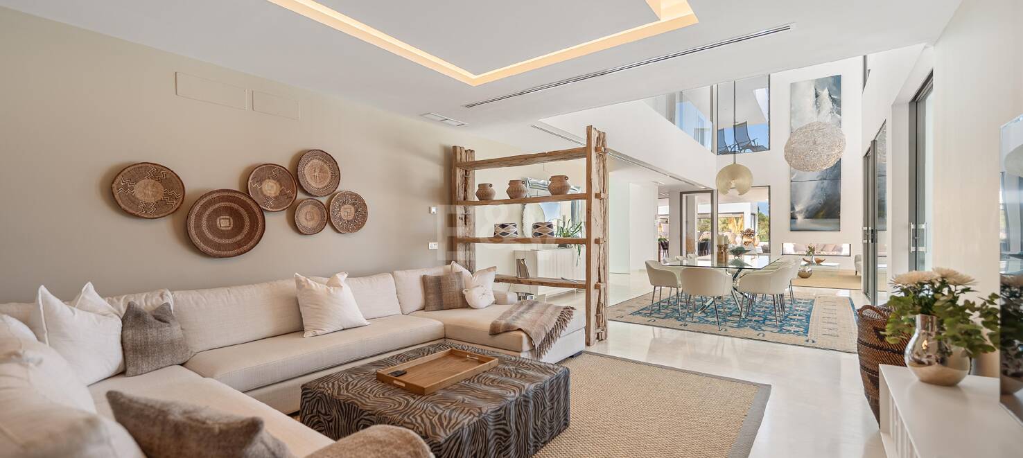 Superbe Villa à La Cerquilla avec vue panoramique et court de tennis